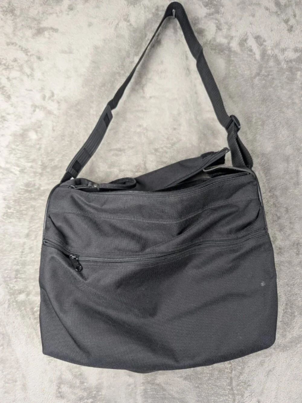 Vintage Samsonite Messenger Bag Black Canvas Fabric Oyster GLS With Long Strap